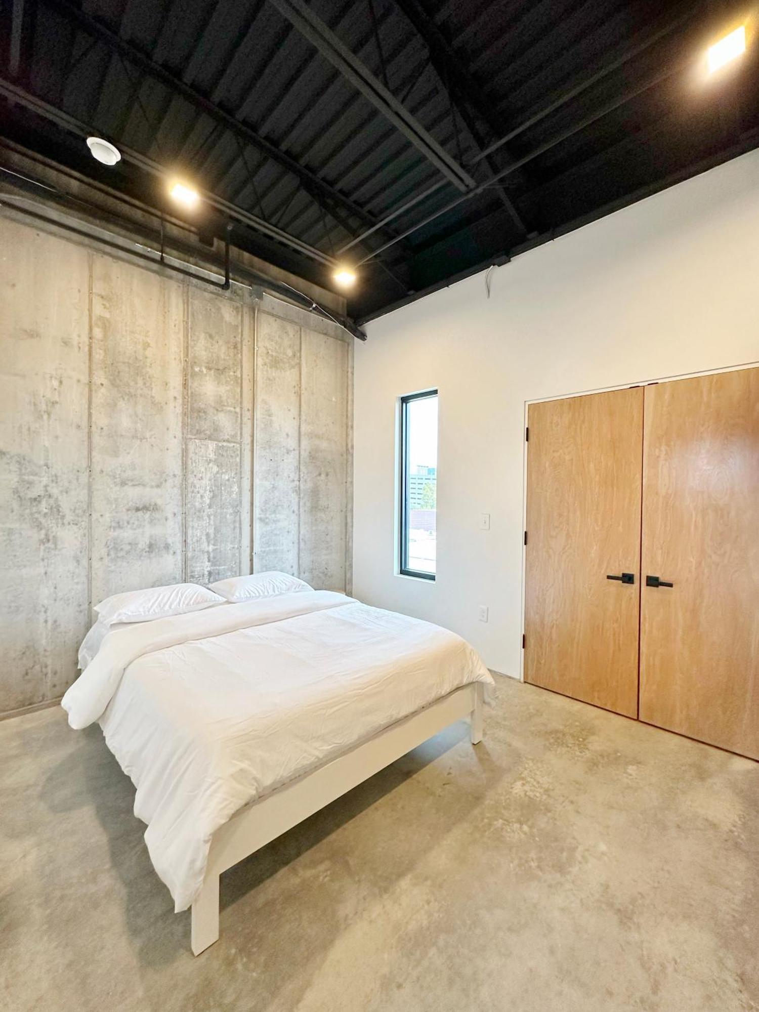 Left Frame Lofts Apartment Oklahoma City Bagian luar foto